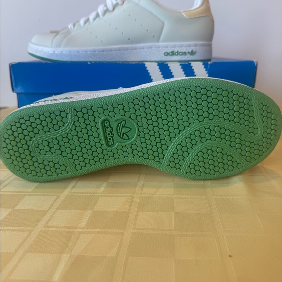 Adidas Stan Smith II W. Mint upper, green sole, gold insole, orange top eyelets. - Picture 5 of 5